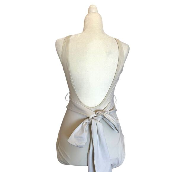 Tommy Bahama Women’s One-Piece Swimsuit – Style TSW7012P  10 Pearl (off-white - Picture 2 of 11